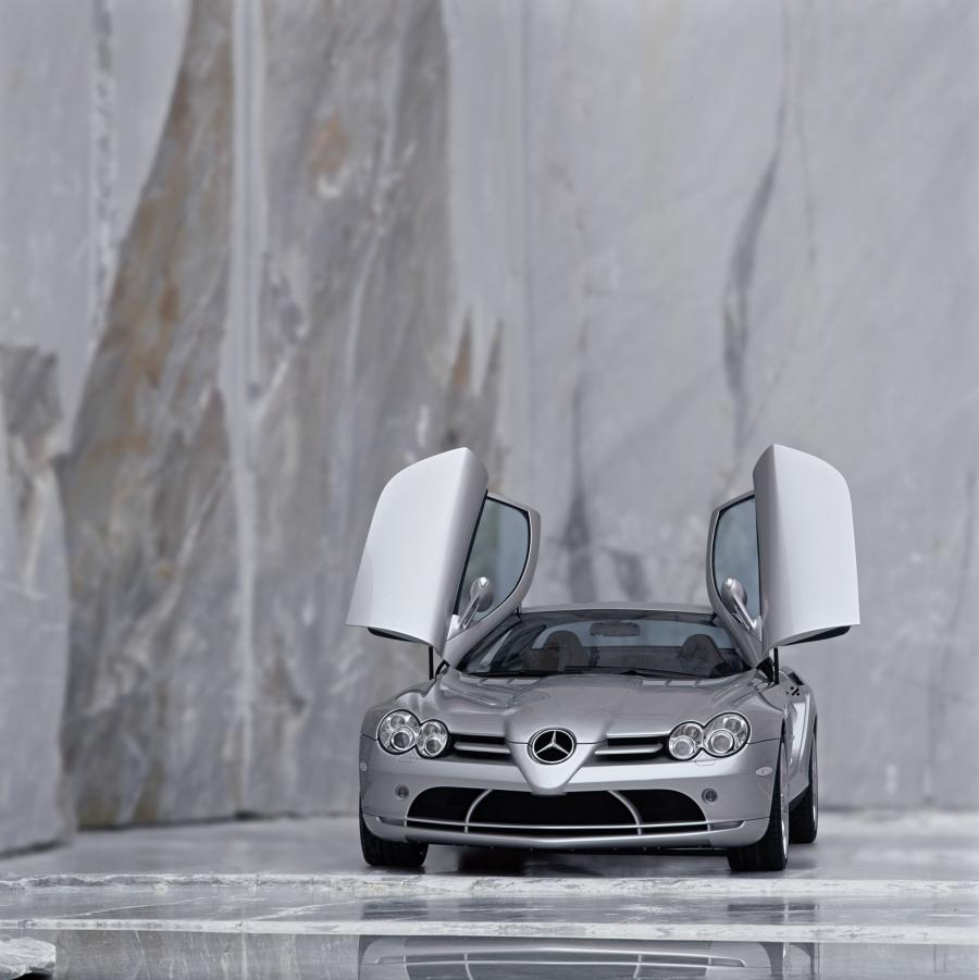  Mercedes-Benz SLR McLaren 2003 года  (фото 272 из 319)